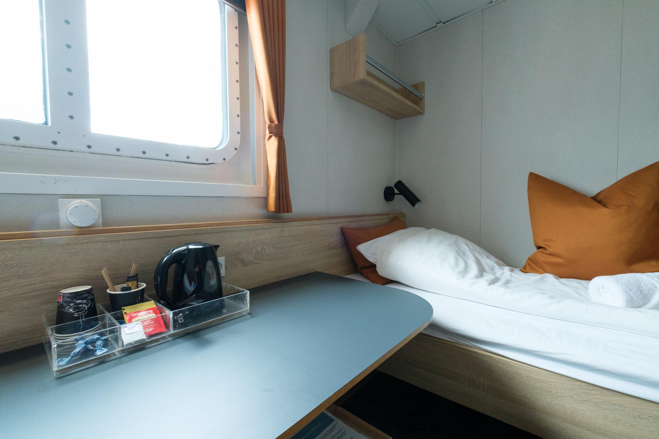 Junior Suite Twin Bed, deck 4