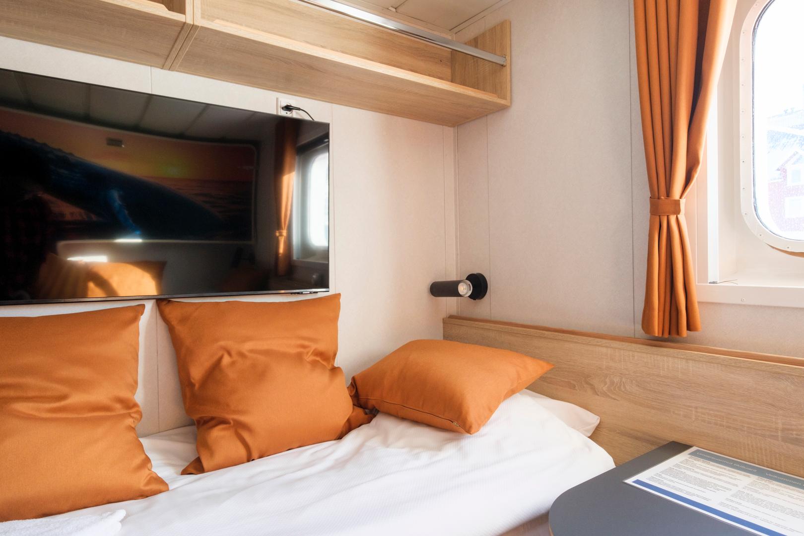 Junior Suite twin bed+bunk, deck 4